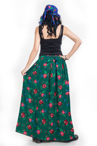 Skirt with floral motifs